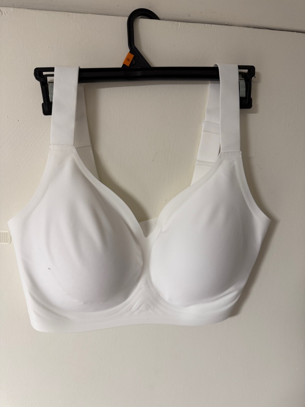 Everyday Support White Wireless Full-Coverage Bra
